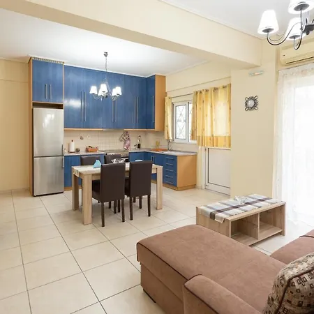 Venetia Apartment *